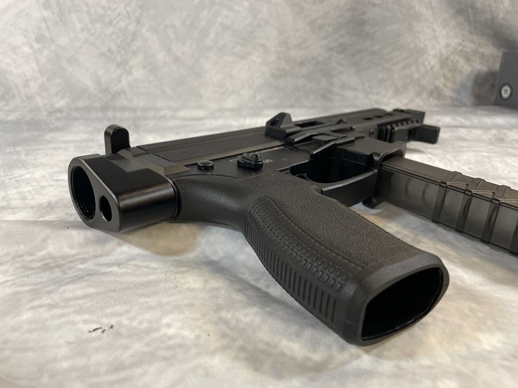 #4792-•-utas-ut-9-mini-machine-9mm-luger-pistol,-sn:-ut-24a005023-image-5