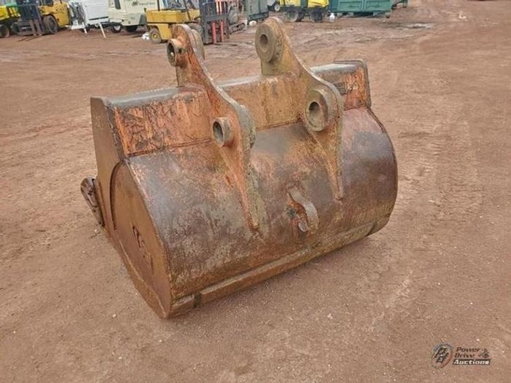 60"-excavator-bucket-image-3
