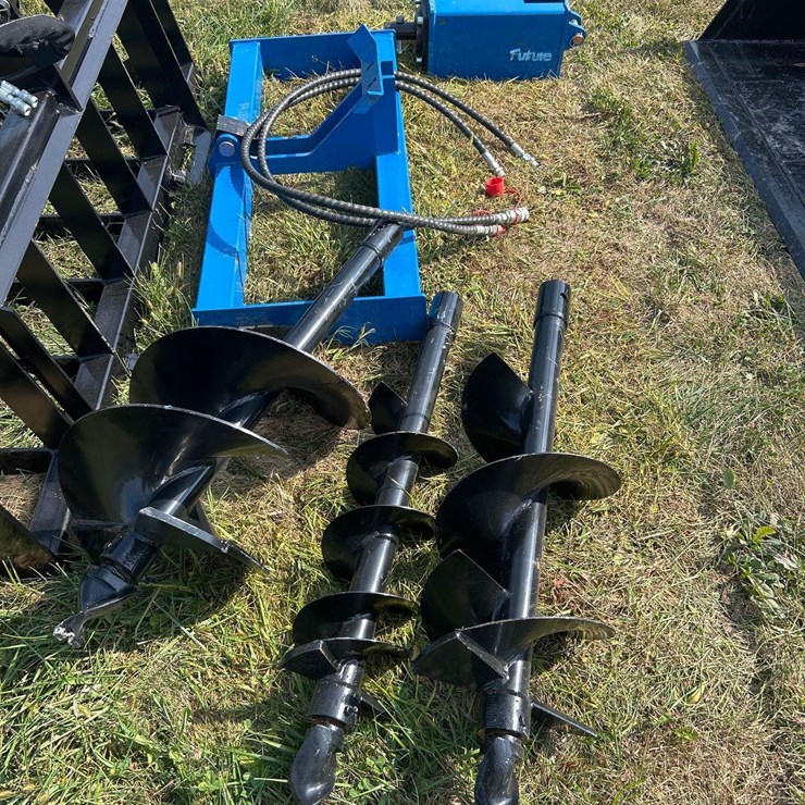 UNUSED Auger Attachment W/ 3 Bits