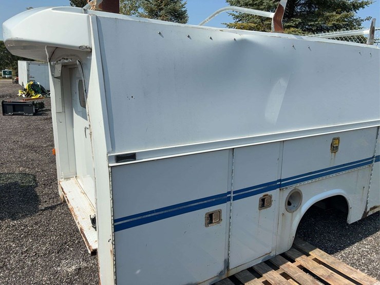 service-body-for-dually-truck-10ft-knapeide-image-3