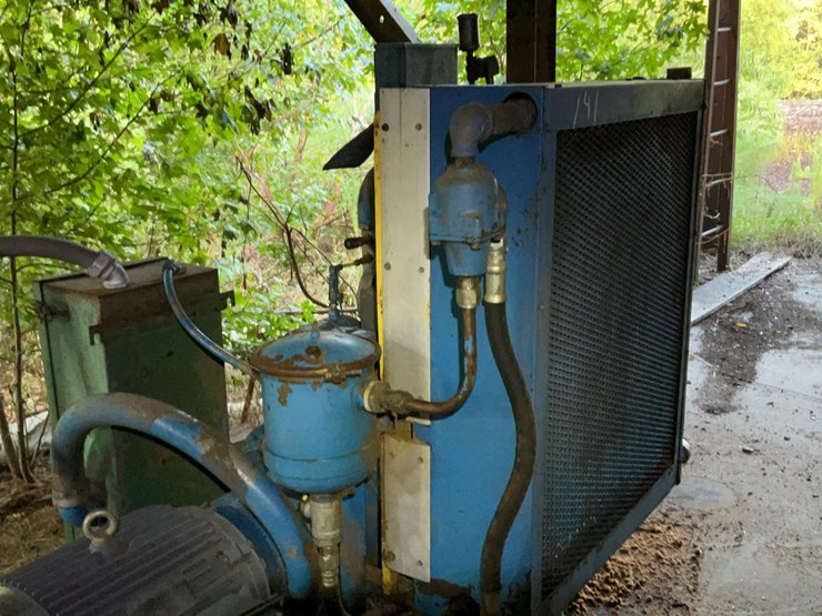 #141-•-quincy-air-compressor-image-8