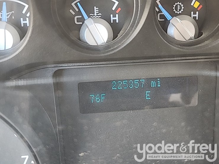 2013-ford-f250-image-25