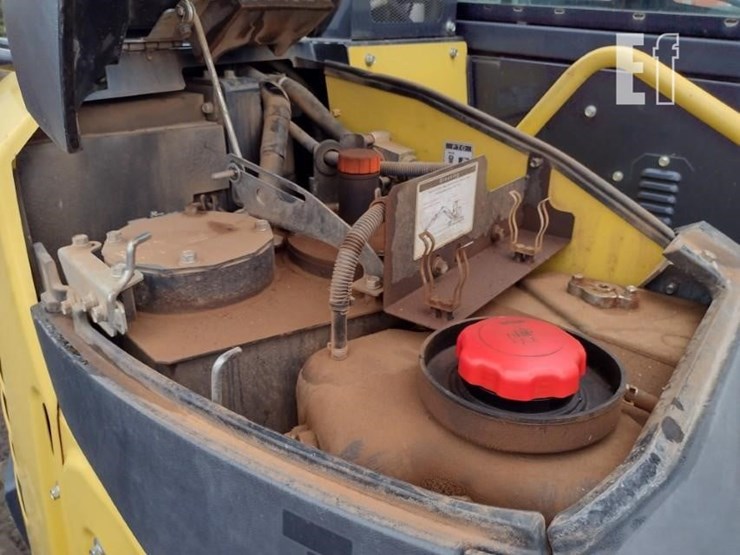 2018-yanmar-sv100-2a-image-42
