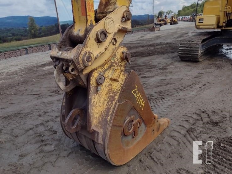 deere-120-image-15