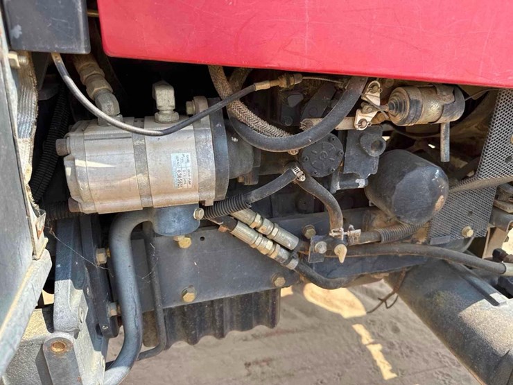 mahindra-2810-image-18