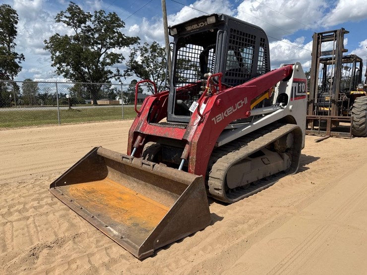 2015-takeuchi-tl10-image-2