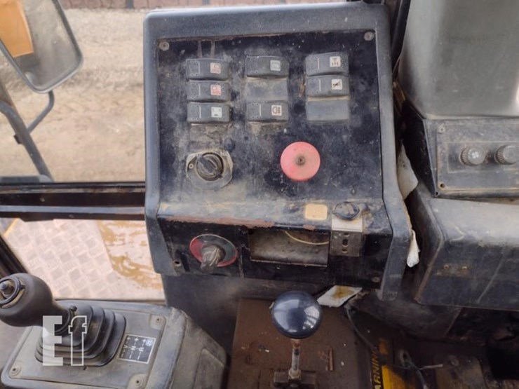 jcb-718-image-10