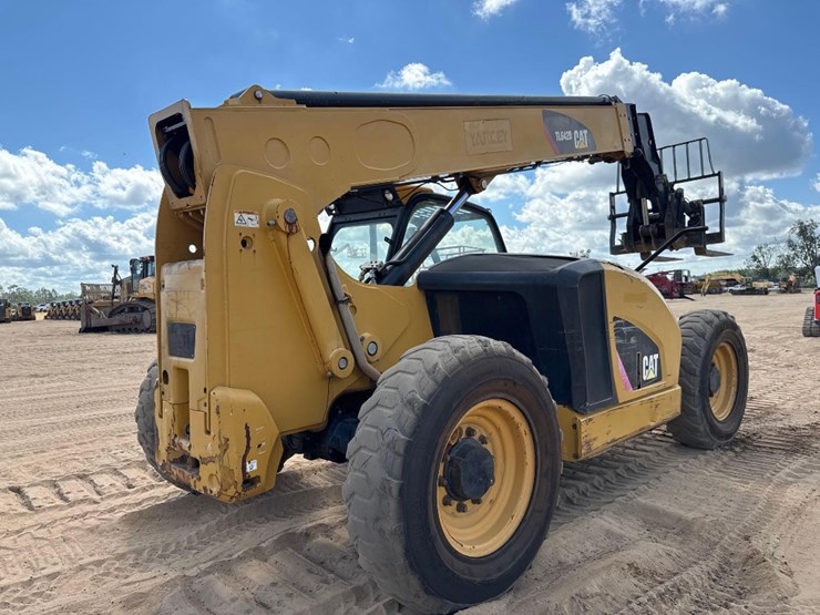 2016-caterpillar-tl642d-image-6