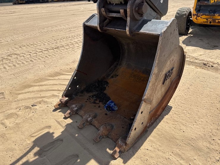 2012-deere-160g-lc-image-26