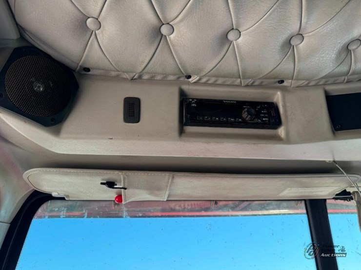 2020-western-star-4900sb-image-14