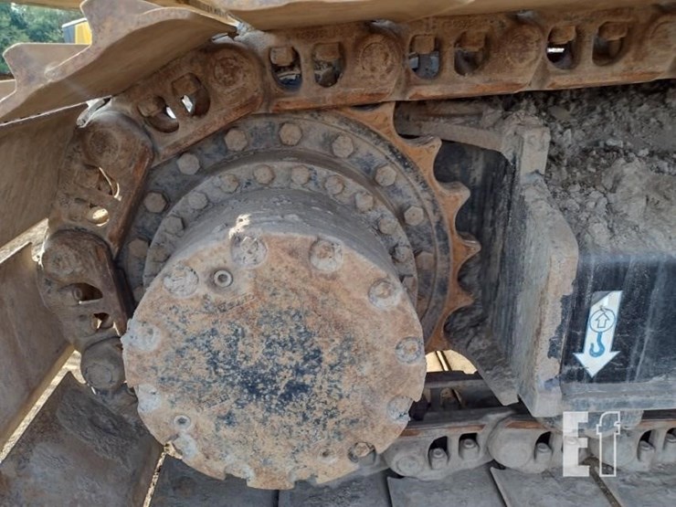 john-deere-210-image-22