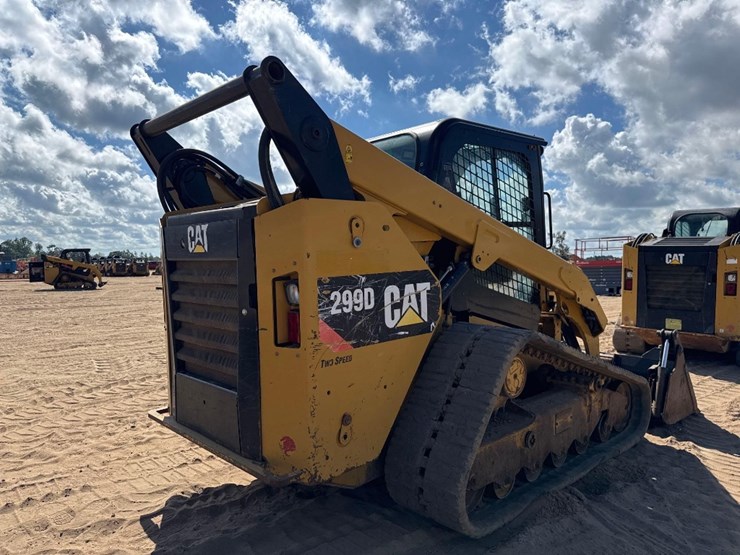 2014-caterpillar-299d-image-6