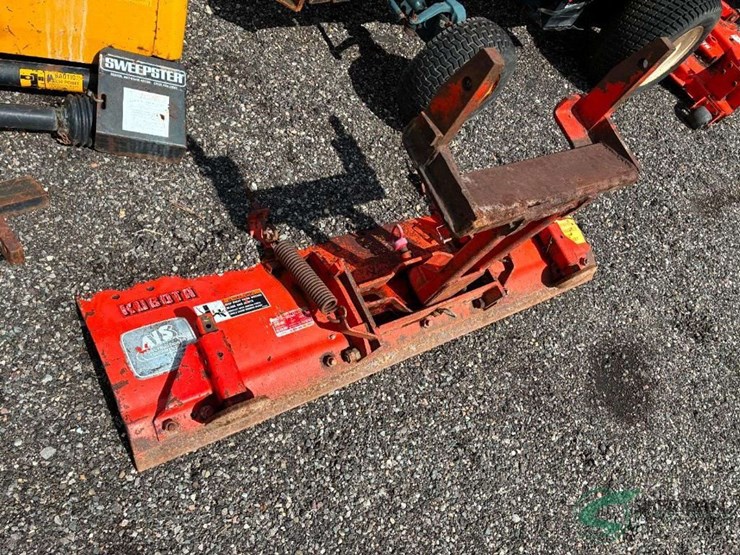 2002-kubota-f2000-image-5