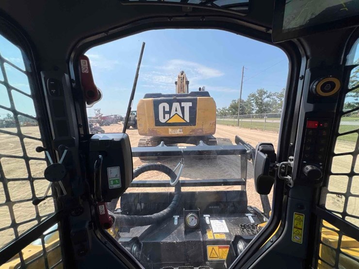 2025-caterpillar-275-skid-steer-image-41