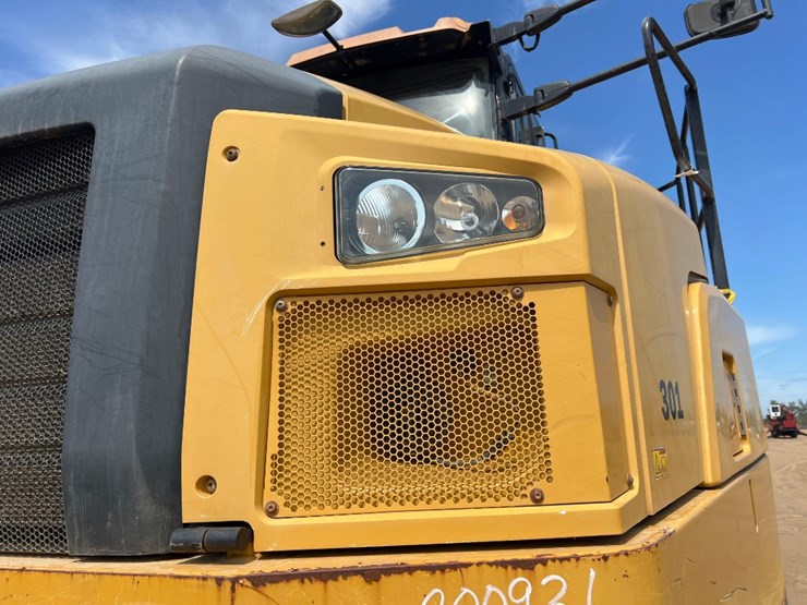 2019-caterpillar-740-gc-image-9