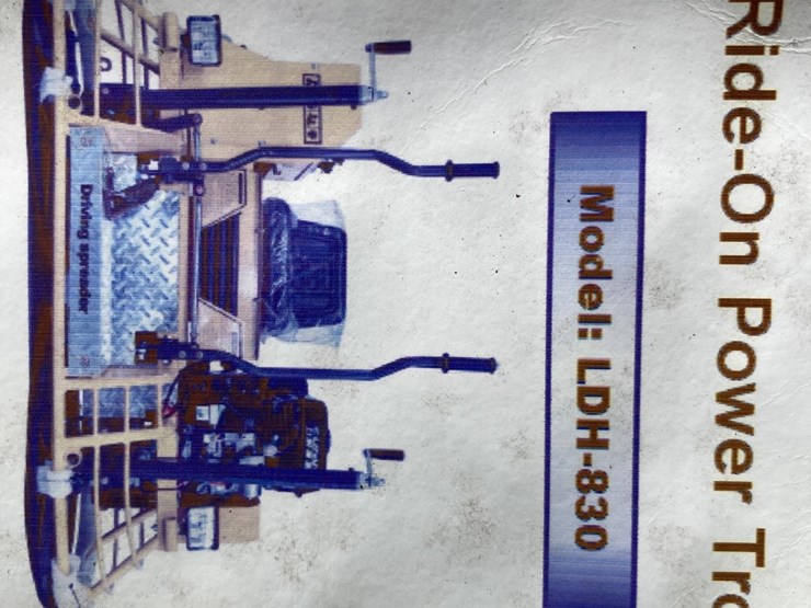 land-hero-ldh-830-power-trowel-10030-image-2