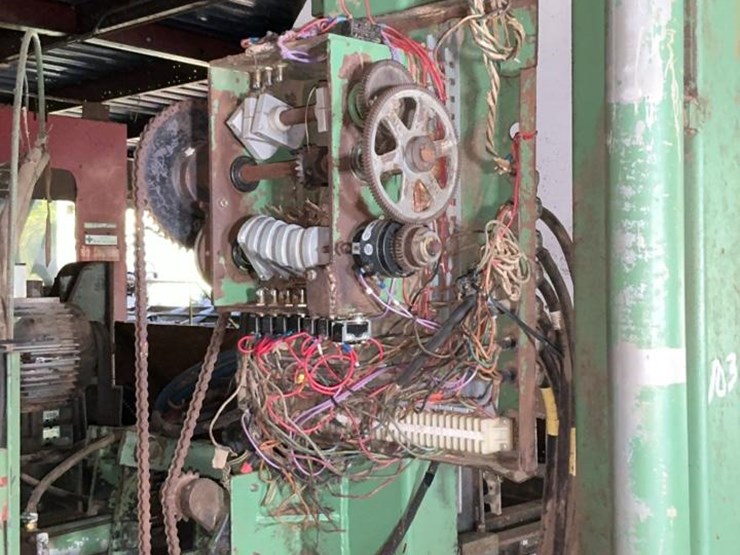 #103-•-hmc-ac-40-carriage-image-29