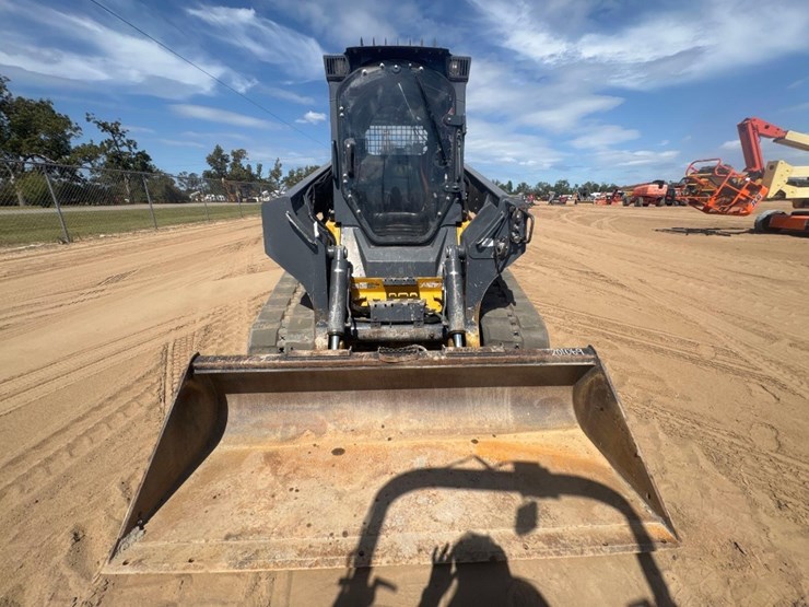 deere-333g-image-3