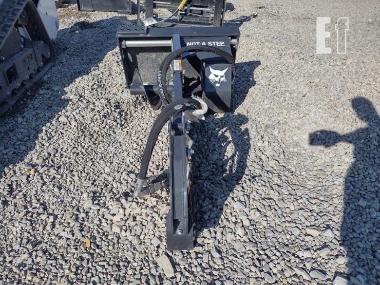 23-bobcat-lt113-trencher-image-4