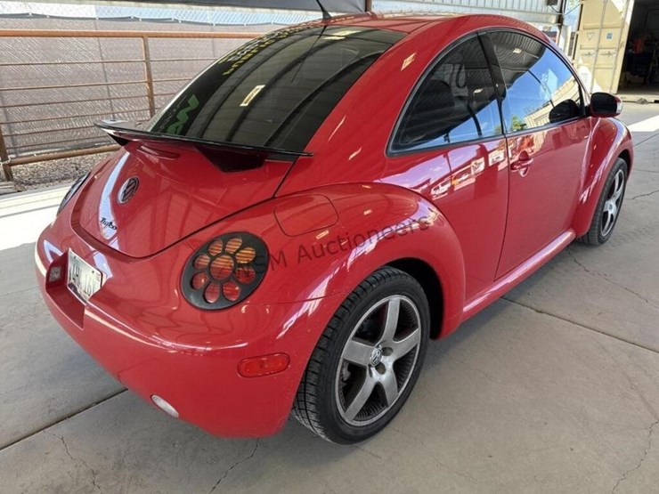 2003-volkswagen-beetle-sdn-image-7
