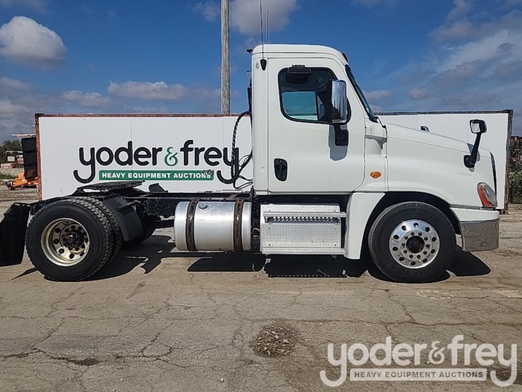 2017-freightliner-cascadia-image-6