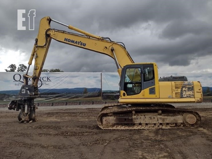komatsu-pc220-lc-8-image-1
