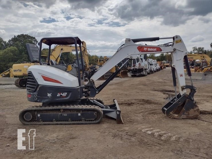 2023-bobcat-e42-image-3
