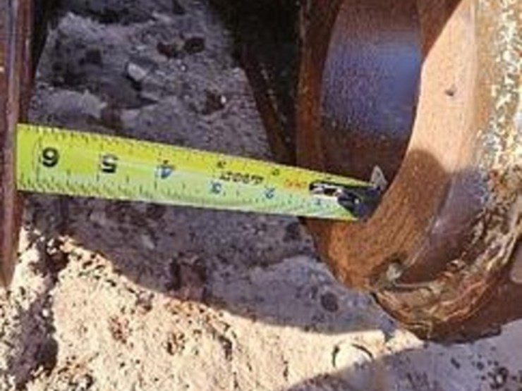 cat-988-b-loader-bucket-image-7