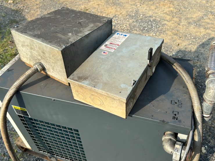#125-•-quincy-stationary-air-compressor-image-23