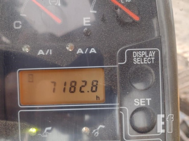 2006-deere-120c-image-6