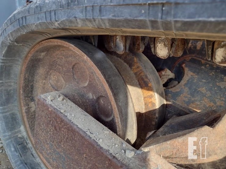 kubota-svl65-2-image-24