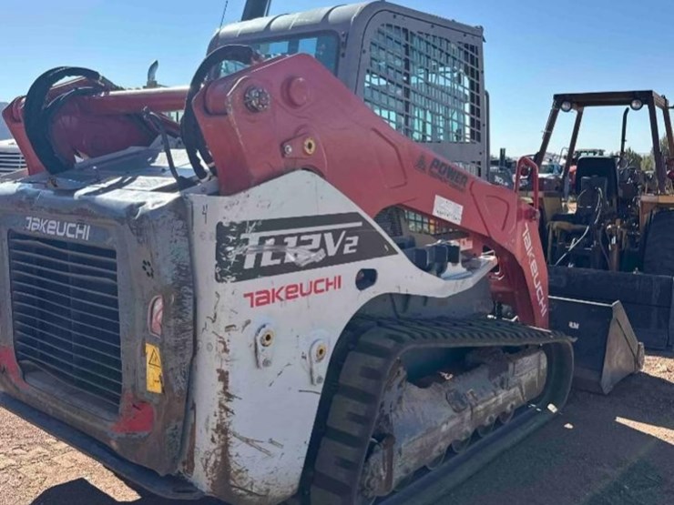 2021-takeuchi-tl12v2-image-2