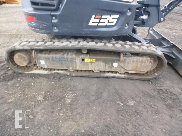 2021-bobcat-e35-image-35