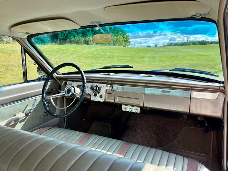 #3000-•-1963-plymouth-valiant-v200-(has-wi-title)-(williams-bay,-wi)-image-15