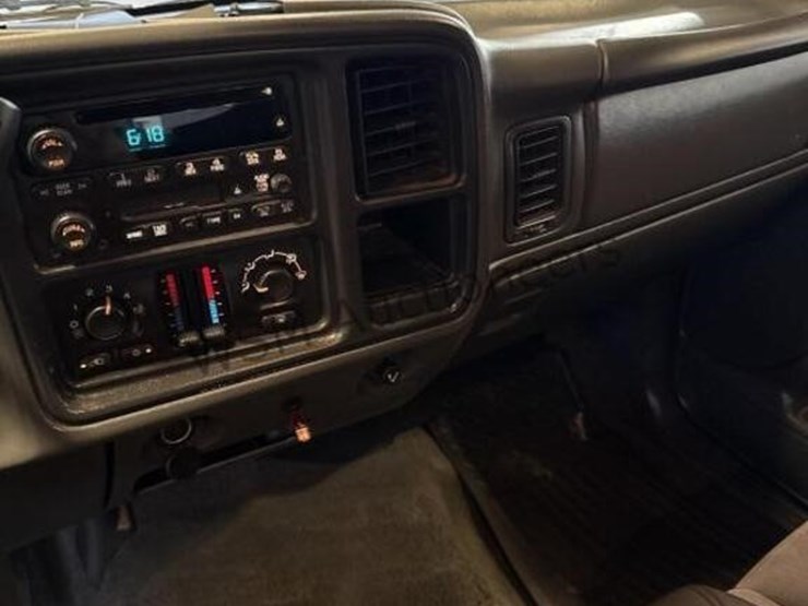 2007-chevrolet-silverado-1500-image-22