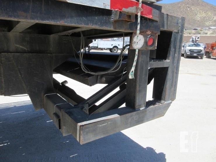 2014-international-durastar-4300-image-16