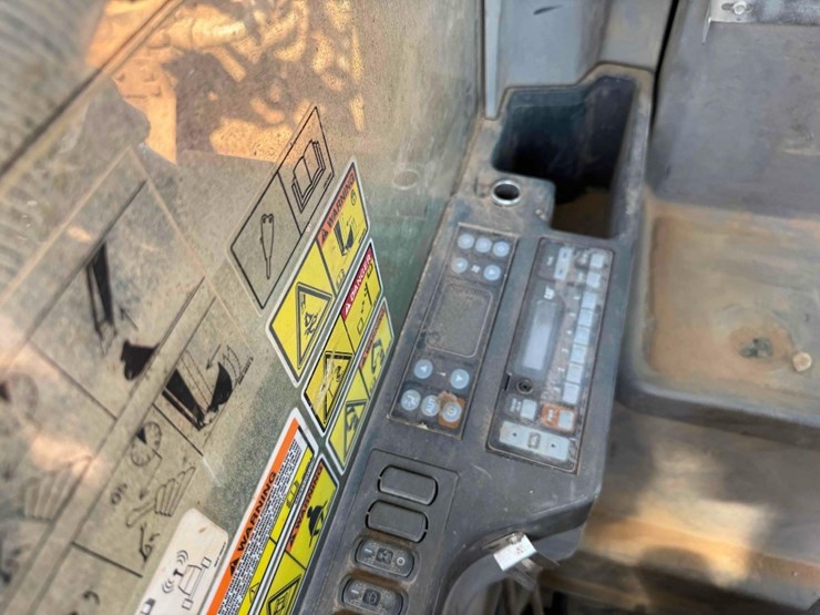 2014-caterpillar-336el-image-37