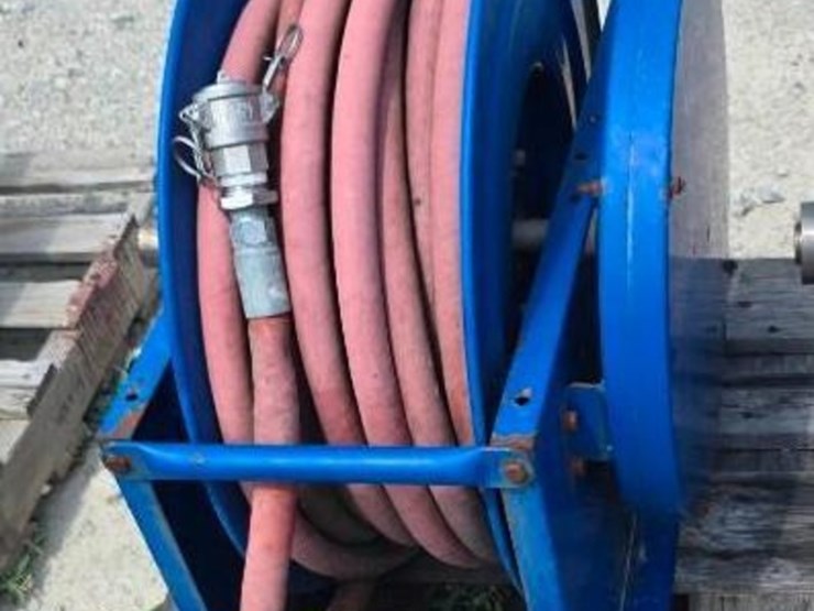 3/4"-hydraulic-hose-on-reel-image-1