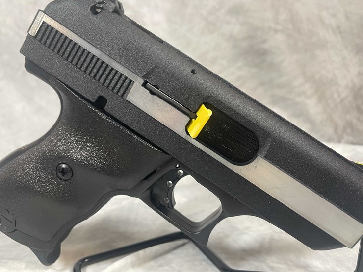 #4808-•-hi-point-cf380-380-auto-pistol,-sn:-p8204502-image-10