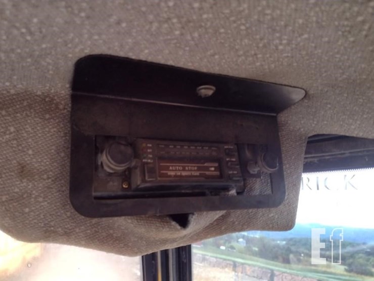 jcb-718-image-11