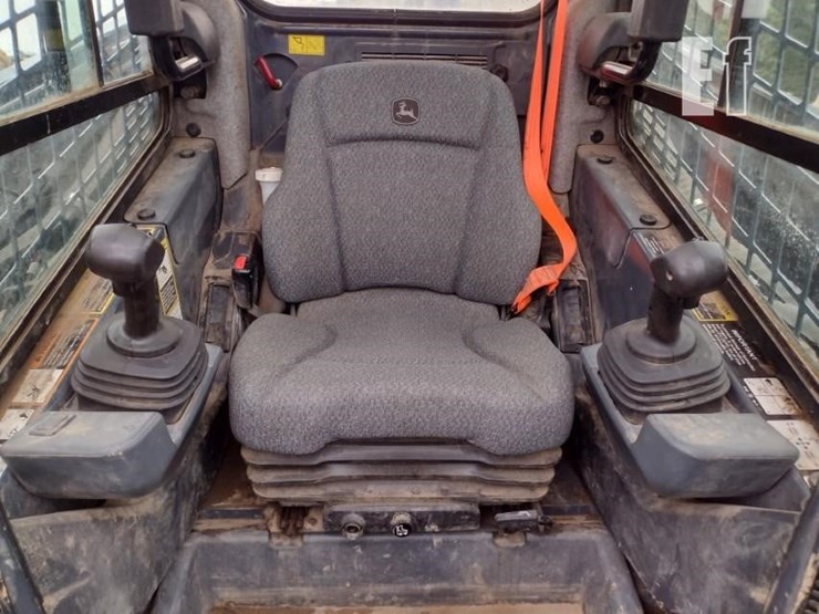 2022-deere-333g-image-11