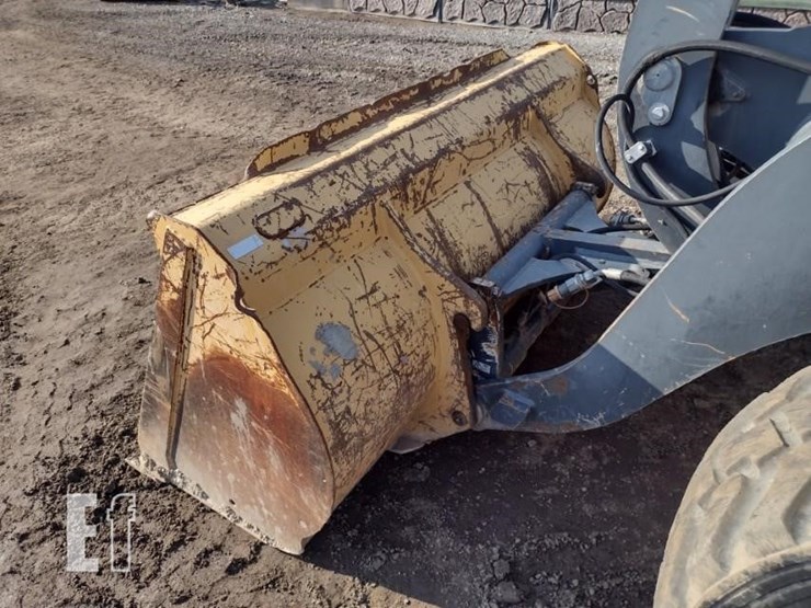 2017-deere-244kii-image-18