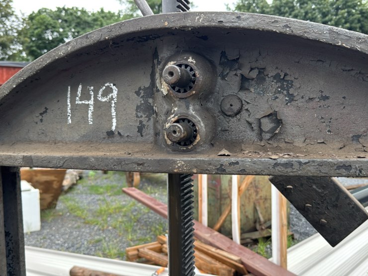 #149-•-manual-press-image-6