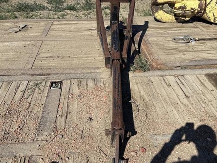 cat-1255-forklift-jib-image-3