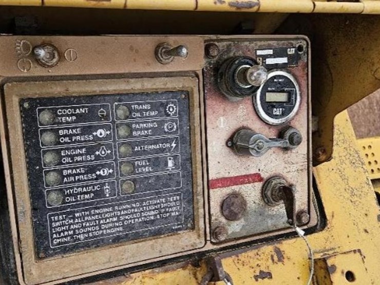 1981-caterpillar-953-image-20