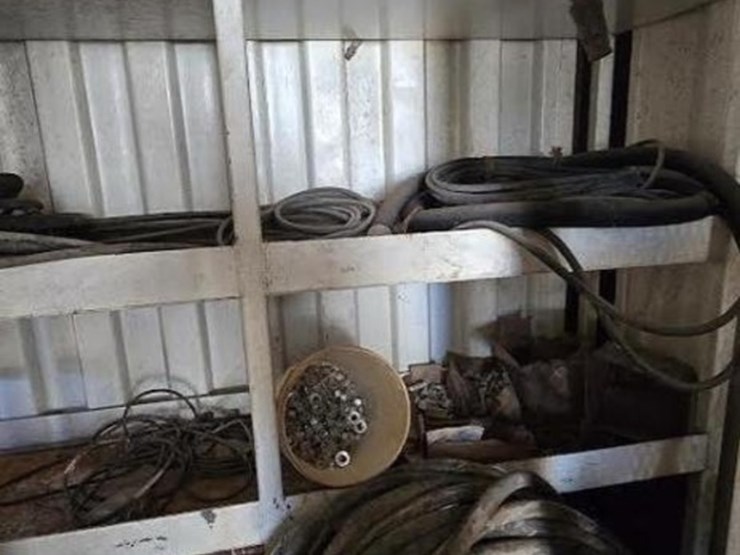 tool-house-with-contents-image-26
