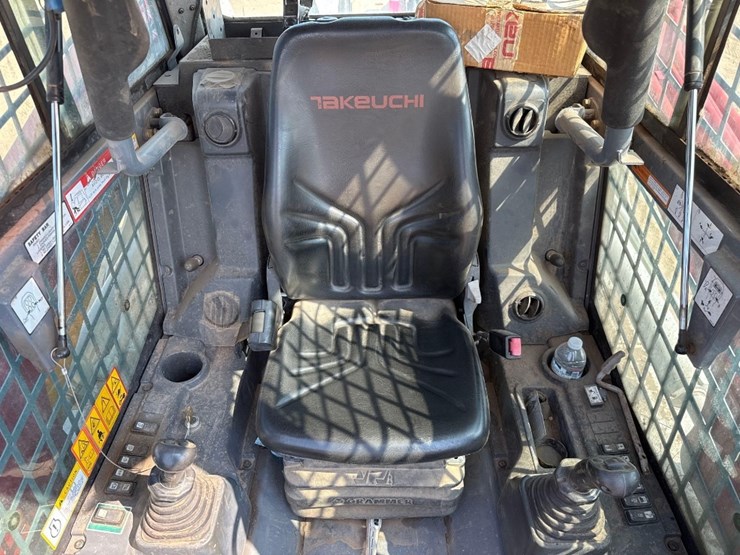 takeuchi-tl12r2-image-27