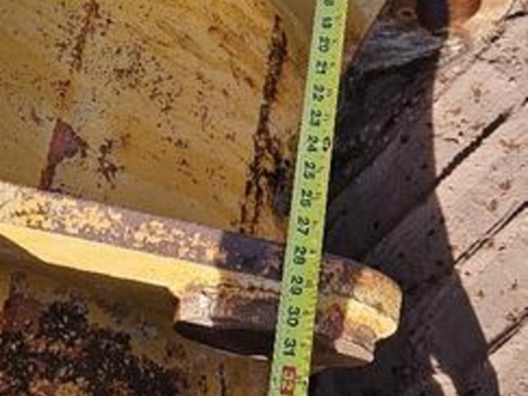 cat-988-b-loader-bucket-image-10