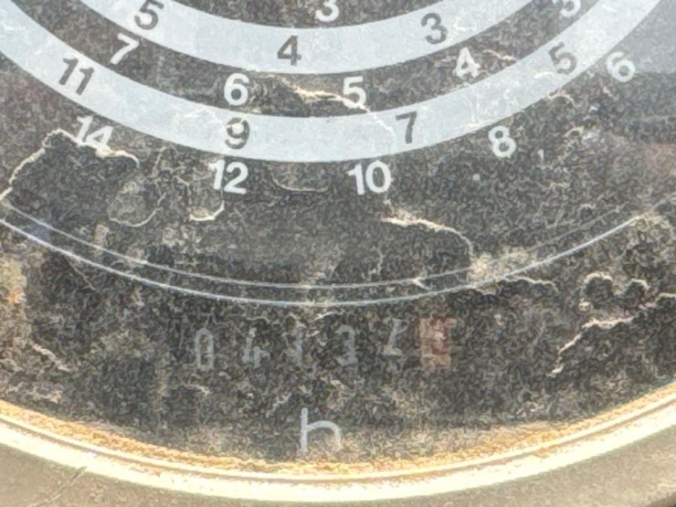 john-deere-2350-image-24