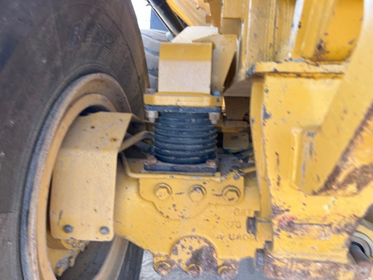 2019-caterpillar-740-gc-image-18